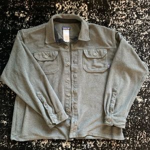 Patagonia fleece button up shirt jacket / shacket